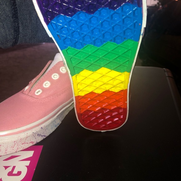 Rainbow shoes - Picture 4 of 8